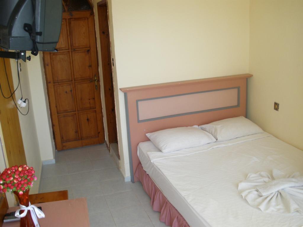 Ege Pension Koycegiz Exterior photo